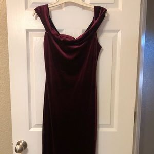 MAROON VELVET DRESS SZ 14 UK (12 US)